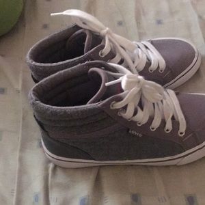 High top levis